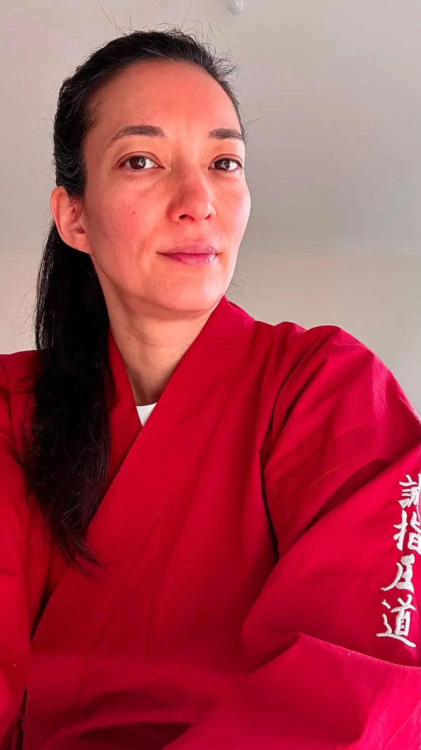Portrait d'Adeline en kimono de pratique